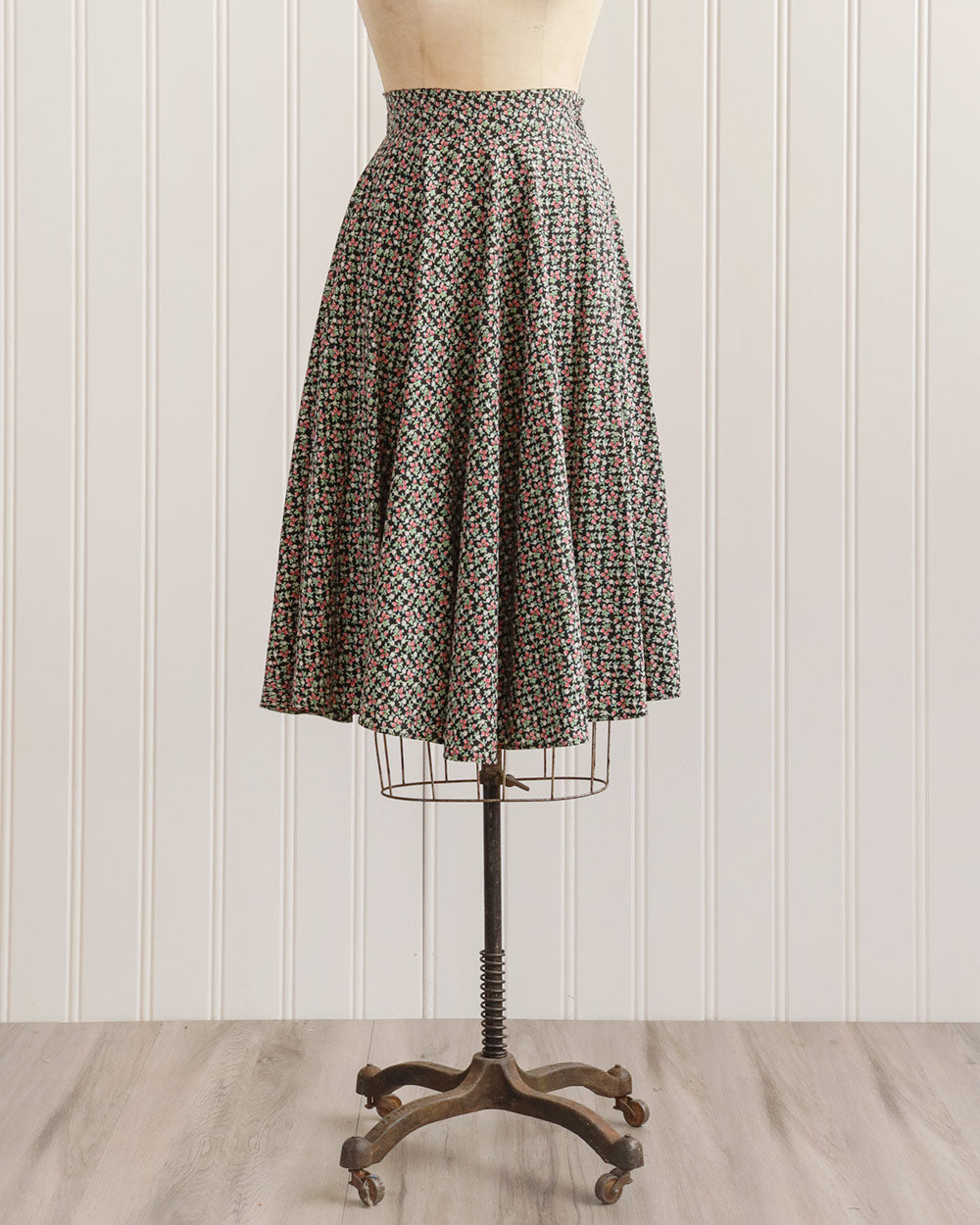 1950s Black Floral Print A-Line Skirt