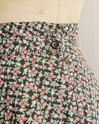 Zwarte A-lijnrok met bloemenprint uit de jaren 1950