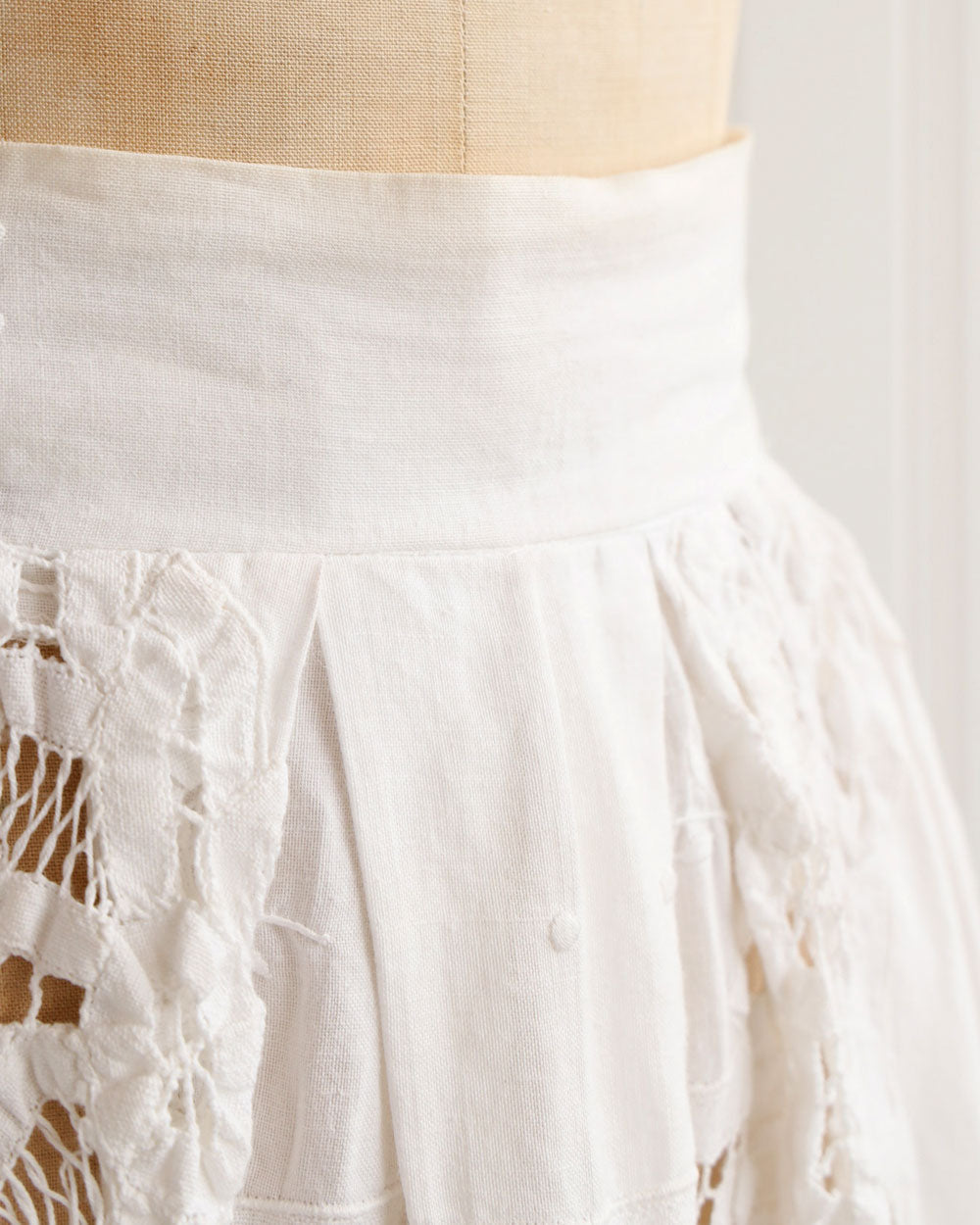 1980s White Cotton Pleated Midi Skirt