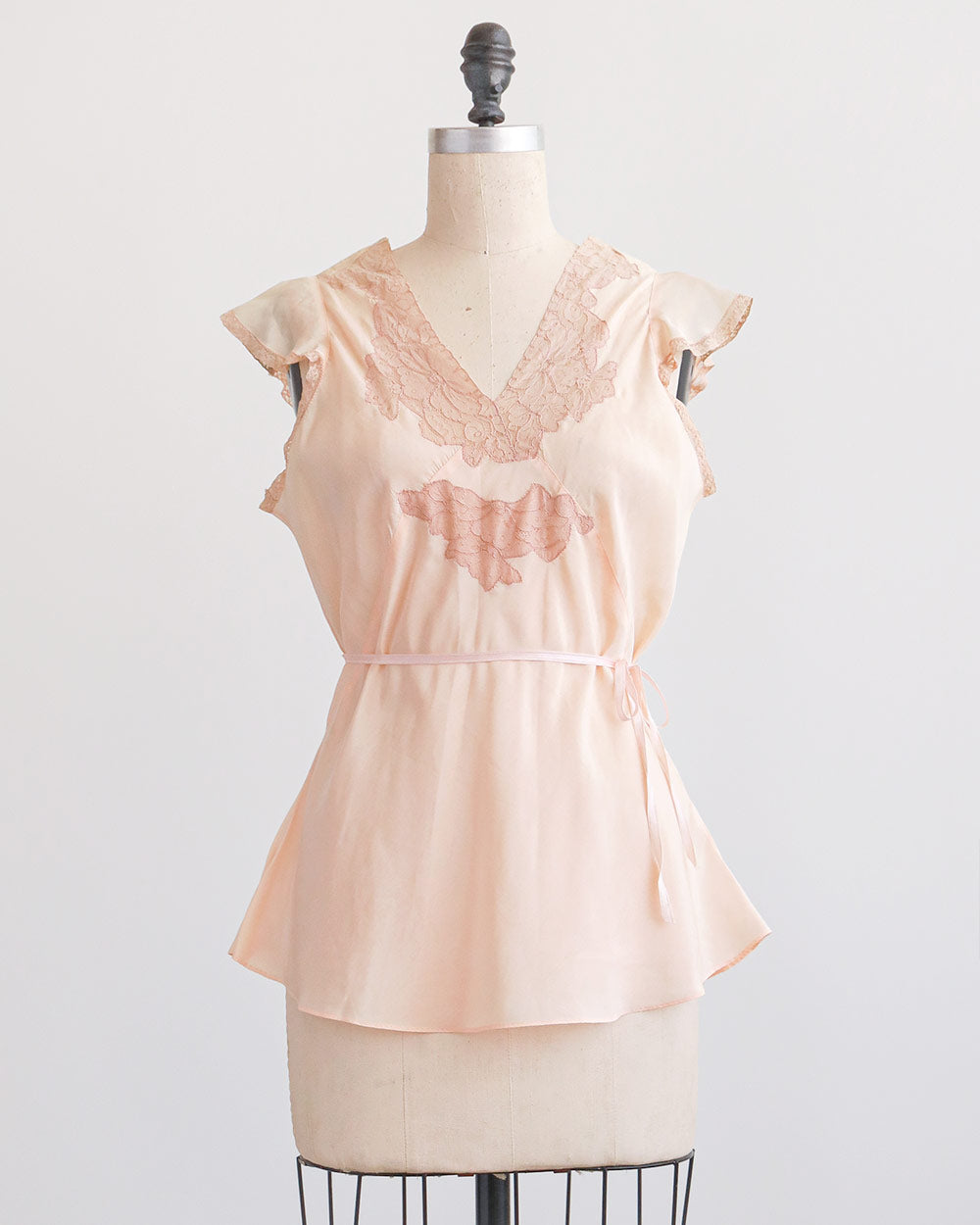 1930s Peachy Pink Silk Lace Insert Top