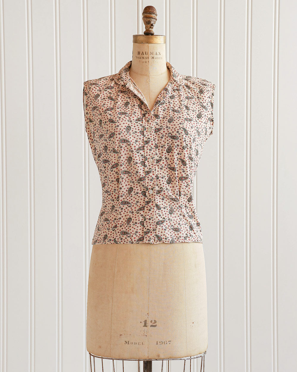 1960s Red Paisley Sleeveless Shell Top