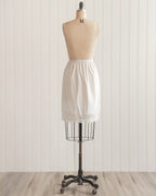 Witte nylon halve onderrok uit de jaren 1960