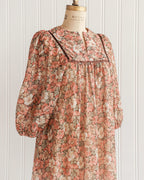 Bruine boho-peasantmidi-jurk met bloemen uit de jaren 1970