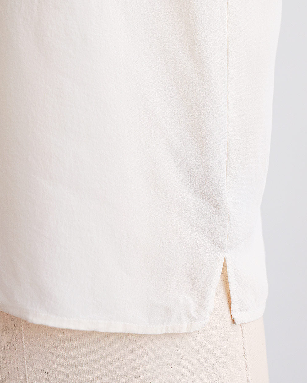 1990s Ivory Silk Shell Top