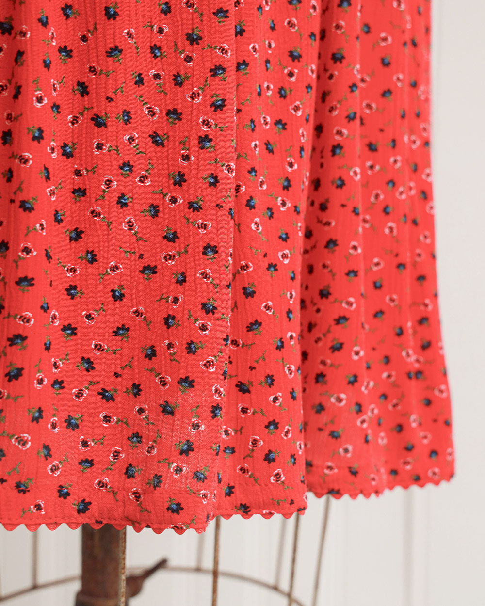 1990s Red Print Midi Dress