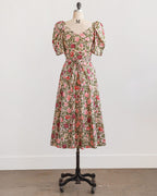 Katoenen wikkeljurk met bloemen uit de jaren 1980